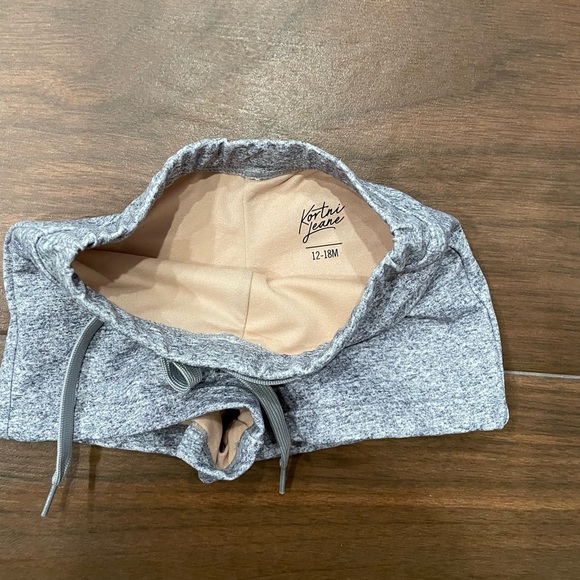 Kortni Jeane Mini Euro Shorts - Picture 2 of 3